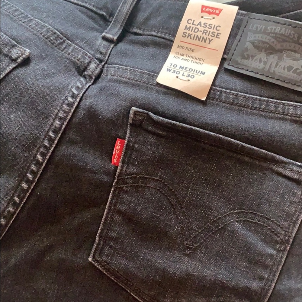 Levi’s women jeans mid rise classic skinny